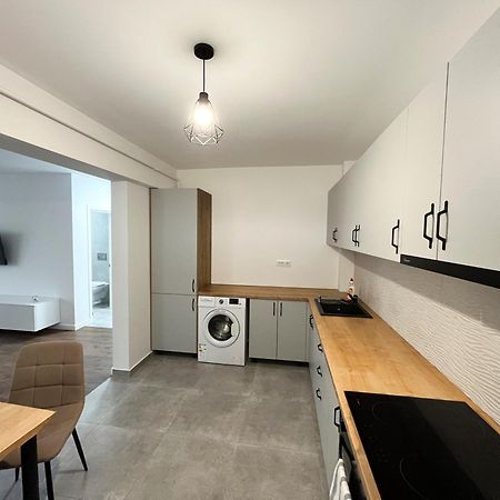 Confort Aparthotel Яш Екстериор снимка