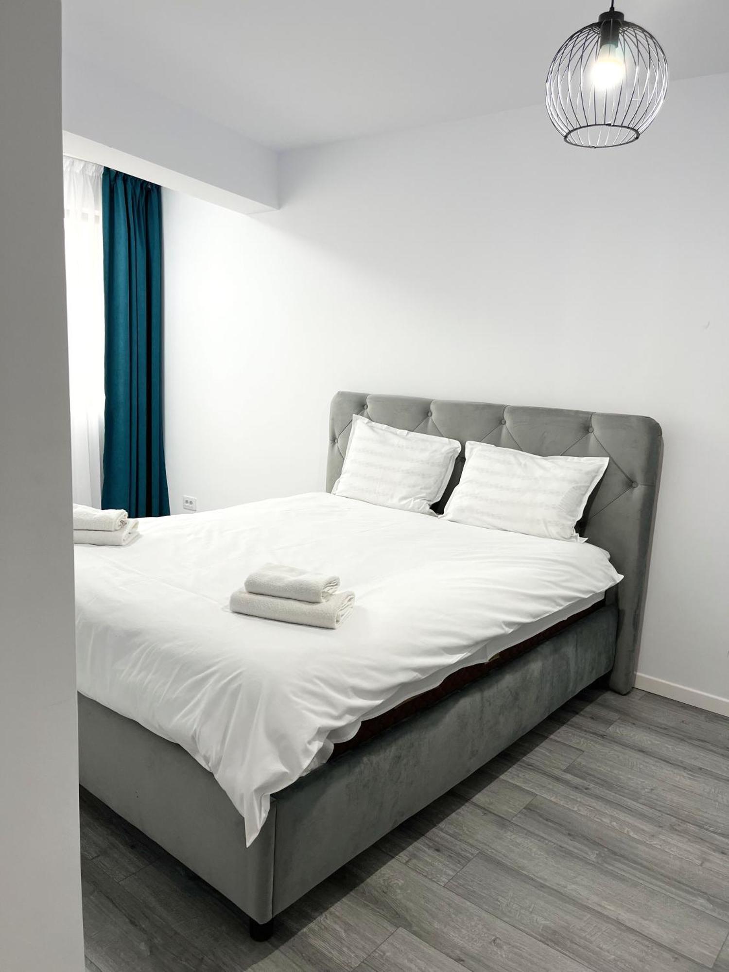 Confort Aparthotel Яш Екстериор снимка