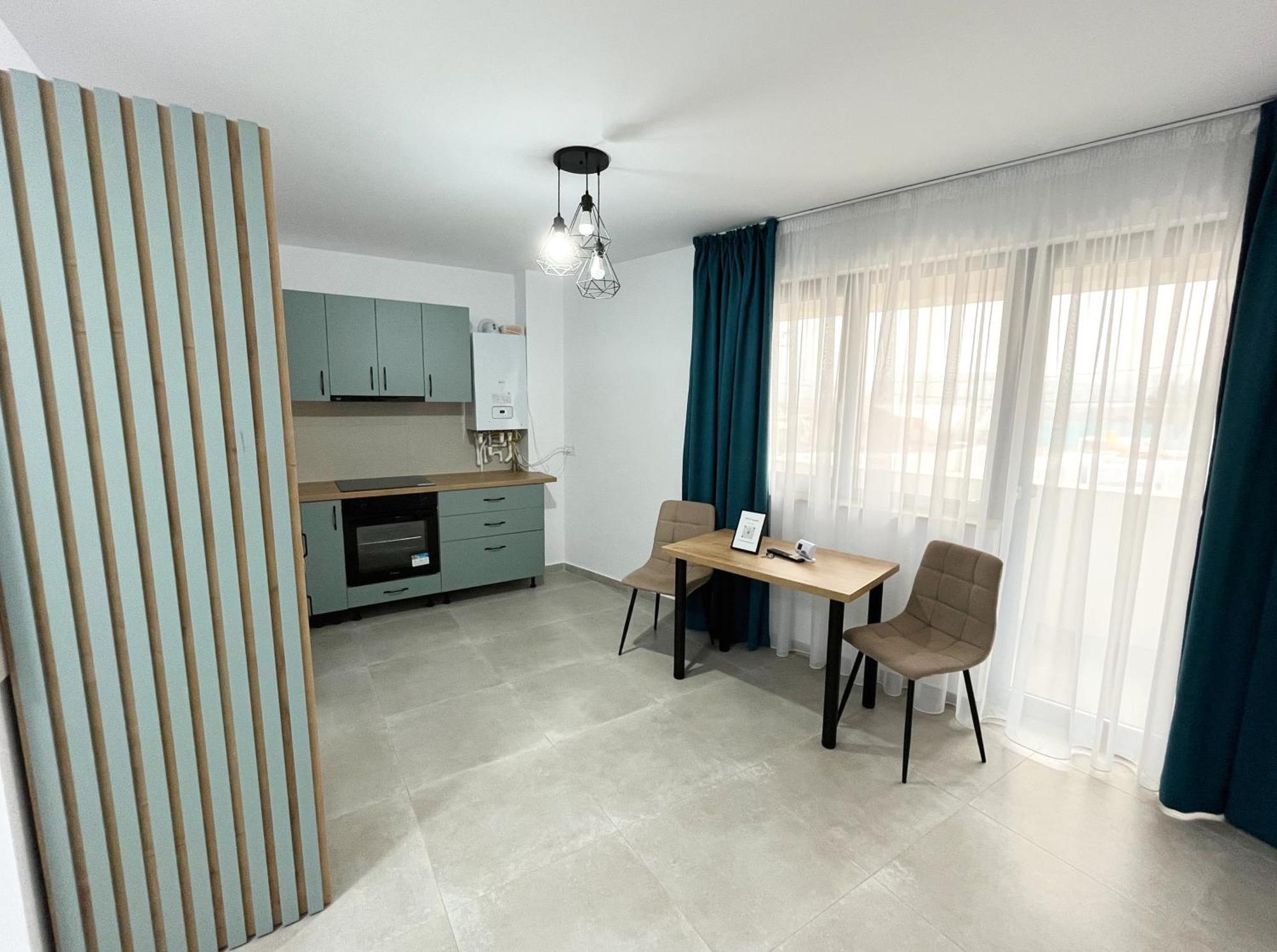 Confort Aparthotel Яш Екстериор снимка
