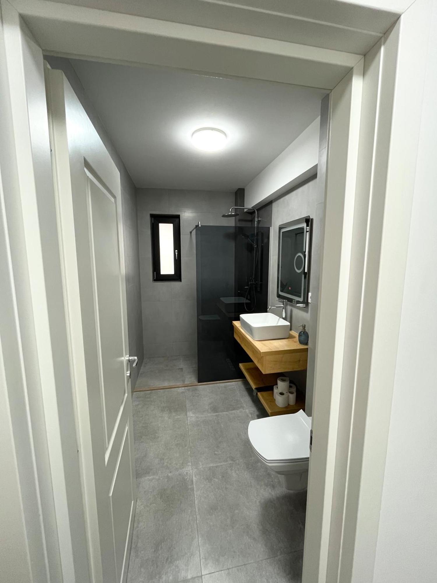 Confort Aparthotel Яш Екстериор снимка