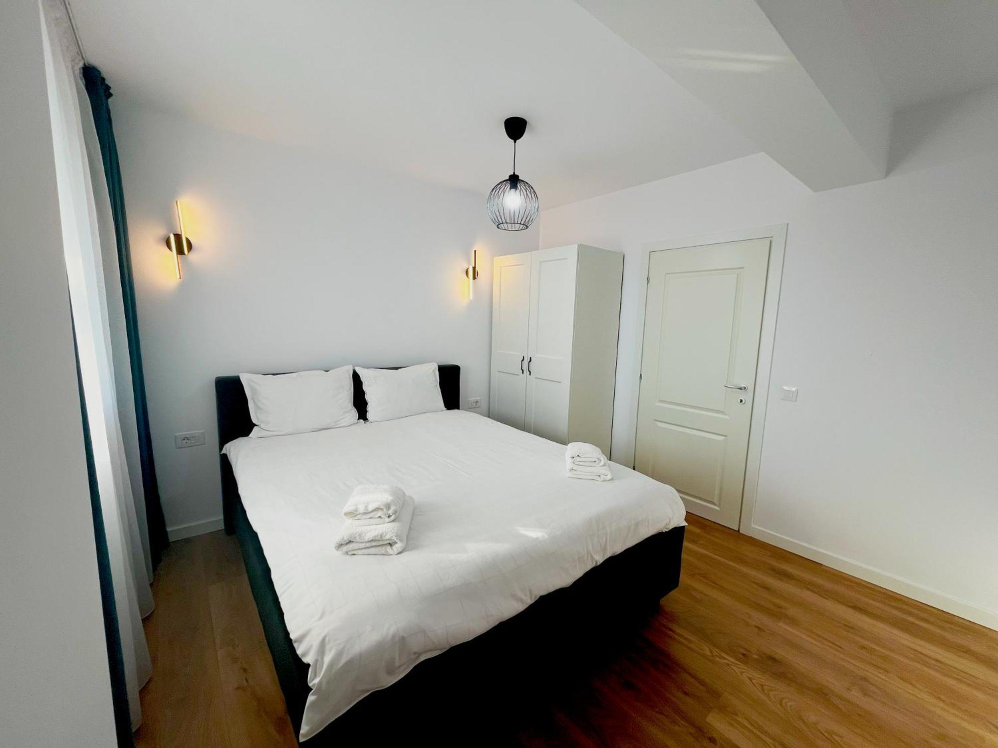 Confort Aparthotel Яш Екстериор снимка