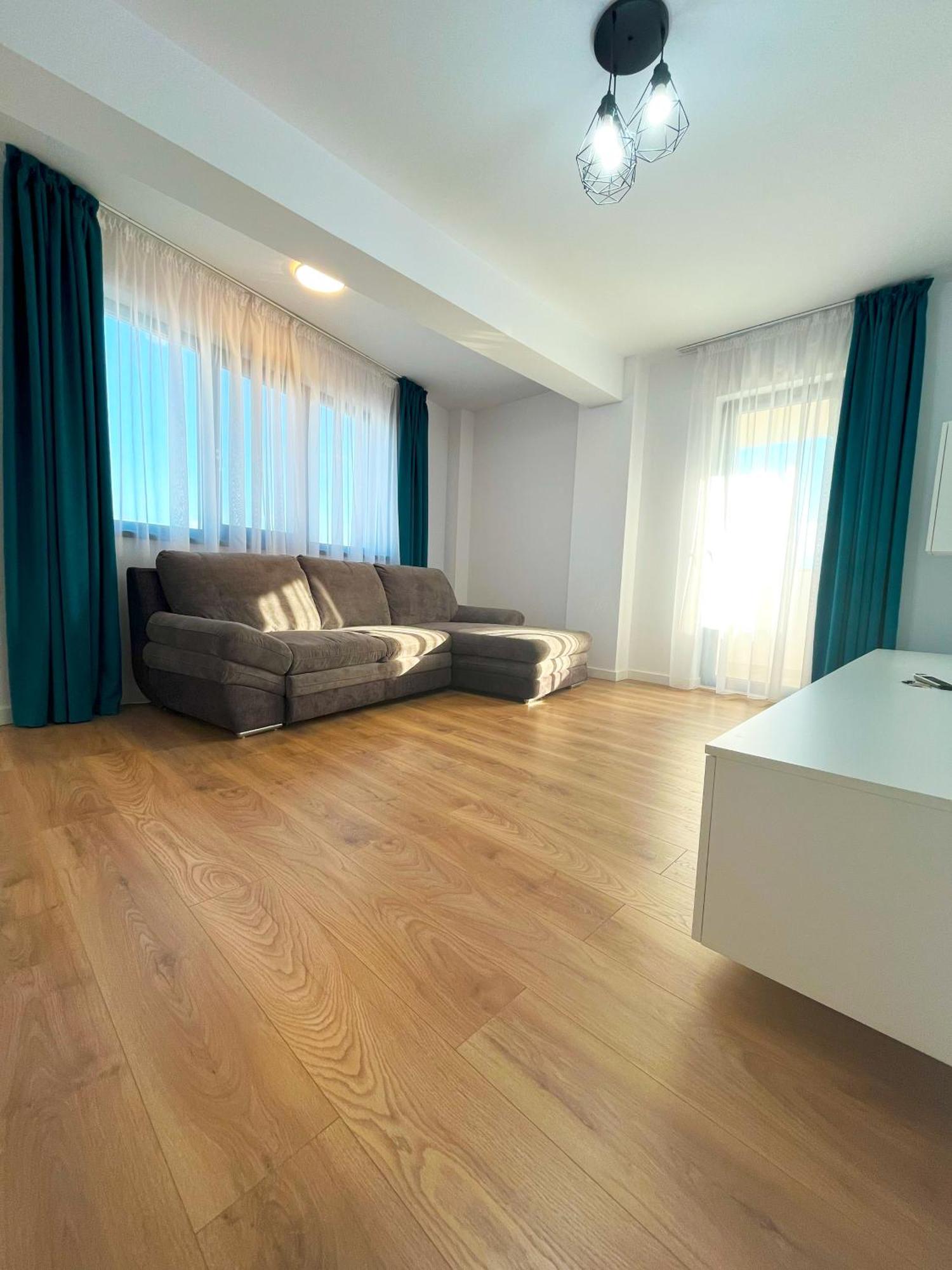 Confort Aparthotel Яш Екстериор снимка